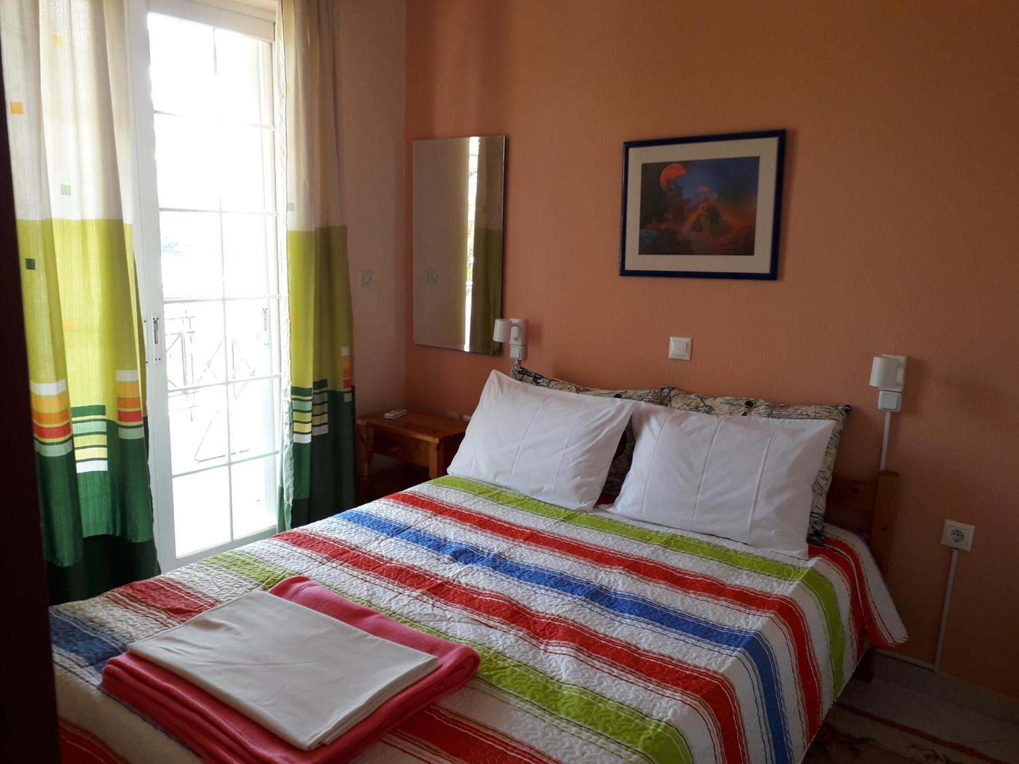 Elea Guesthouse Galaxídhion エクステリア 写真