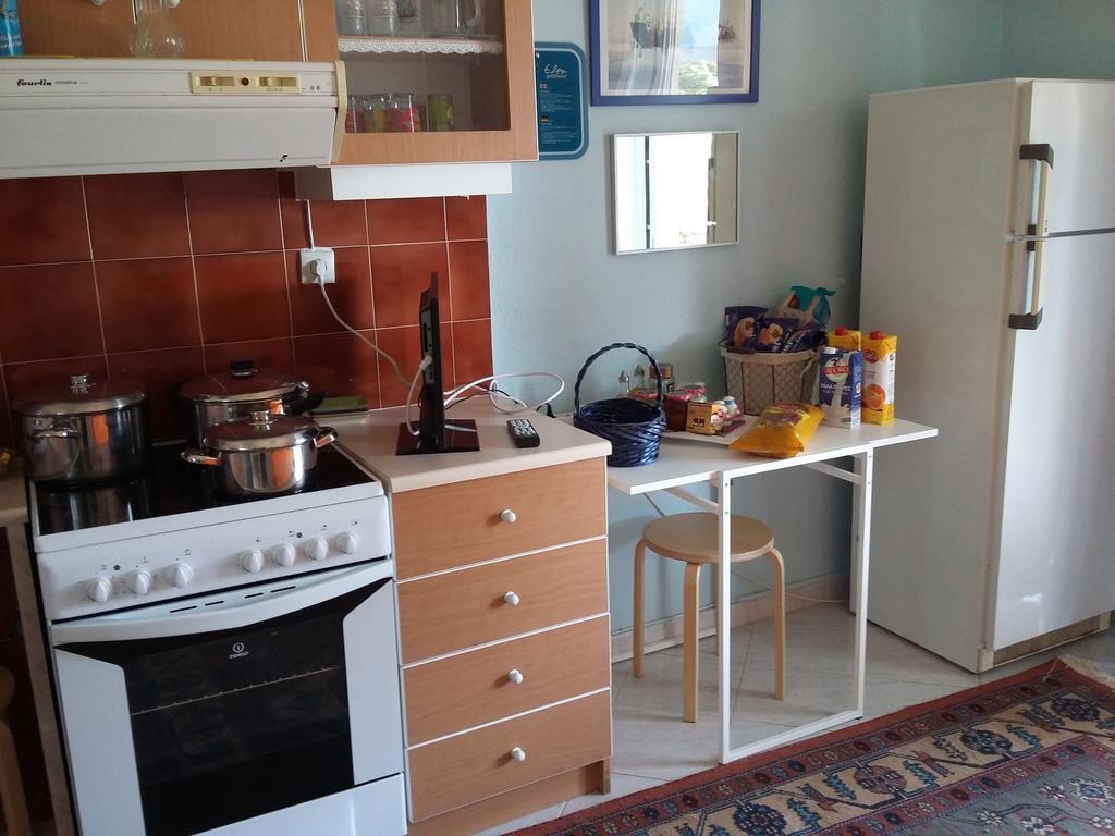 Elea Guesthouse Galaxídhion エクステリア 写真